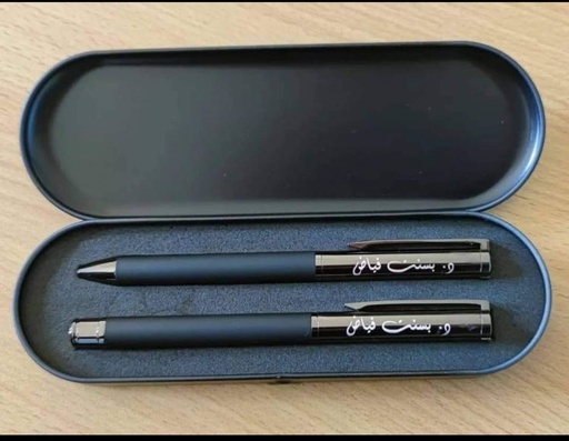 set of of two pens